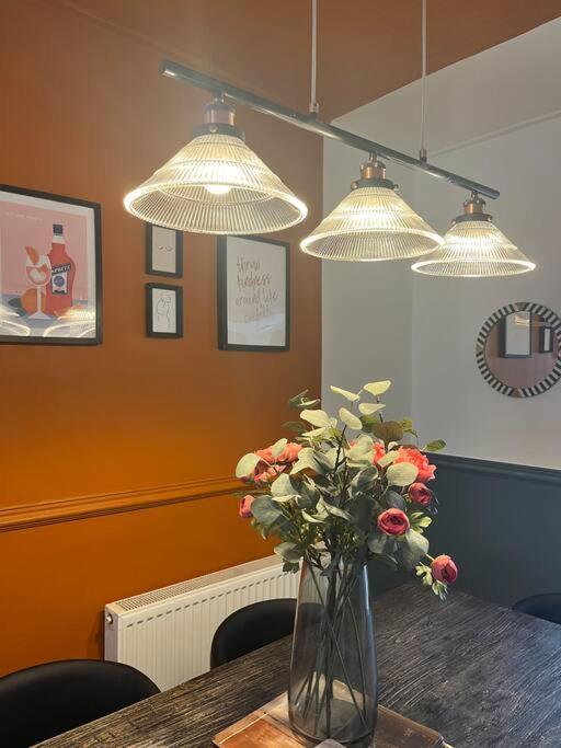 Lobster Cottage - Stylish 3 Bedroom Cottage In Heart Of Tenby Town, Pembrokeshire Exterior photo