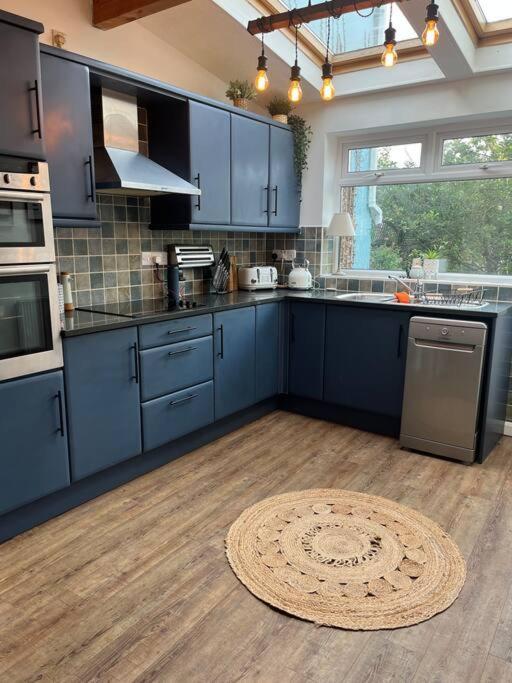 Lobster Cottage - Stylish 3 Bedroom Cottage In Heart Of Tenby Town, Pembrokeshire Exterior photo