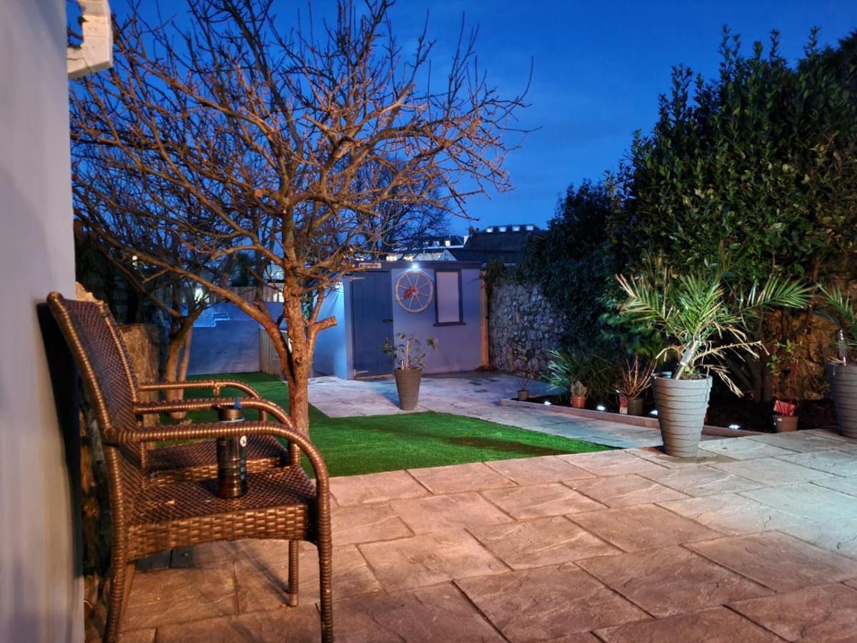 Lobster Cottage - Stylish 3 Bedroom Cottage In Heart Of Tenby Town, Pembrokeshire Exterior photo